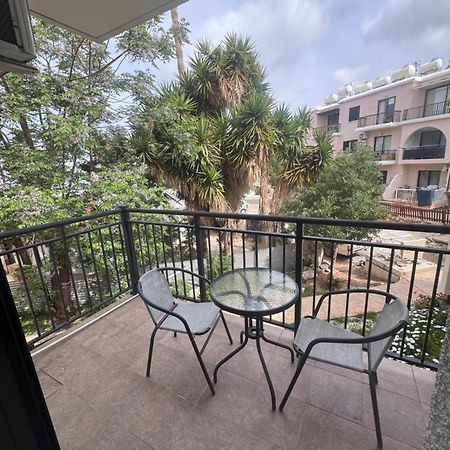 Cozy 1 Bedroom Apartment Close To The Beach Paphos Exterior photo